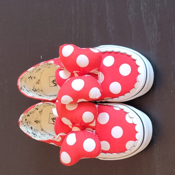 VANS limited edition mini mouse shoes - Picture 3 of 6